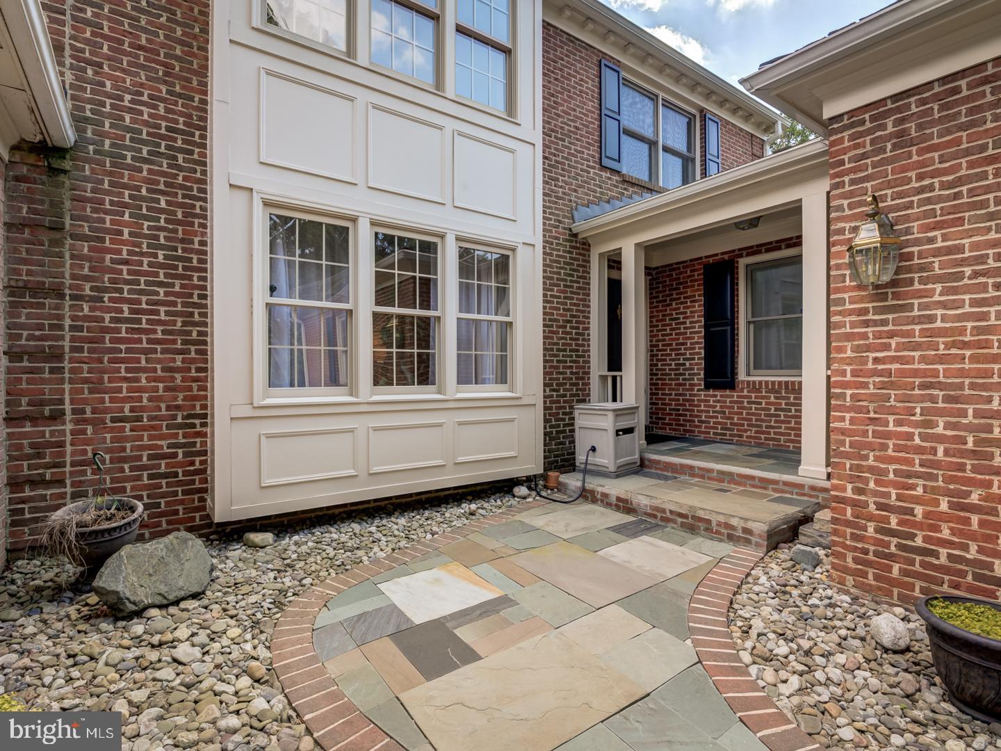 11709 Bishops Content Road Bowie, MD 20721 - Photo 2 of 68 Gallery Image 2