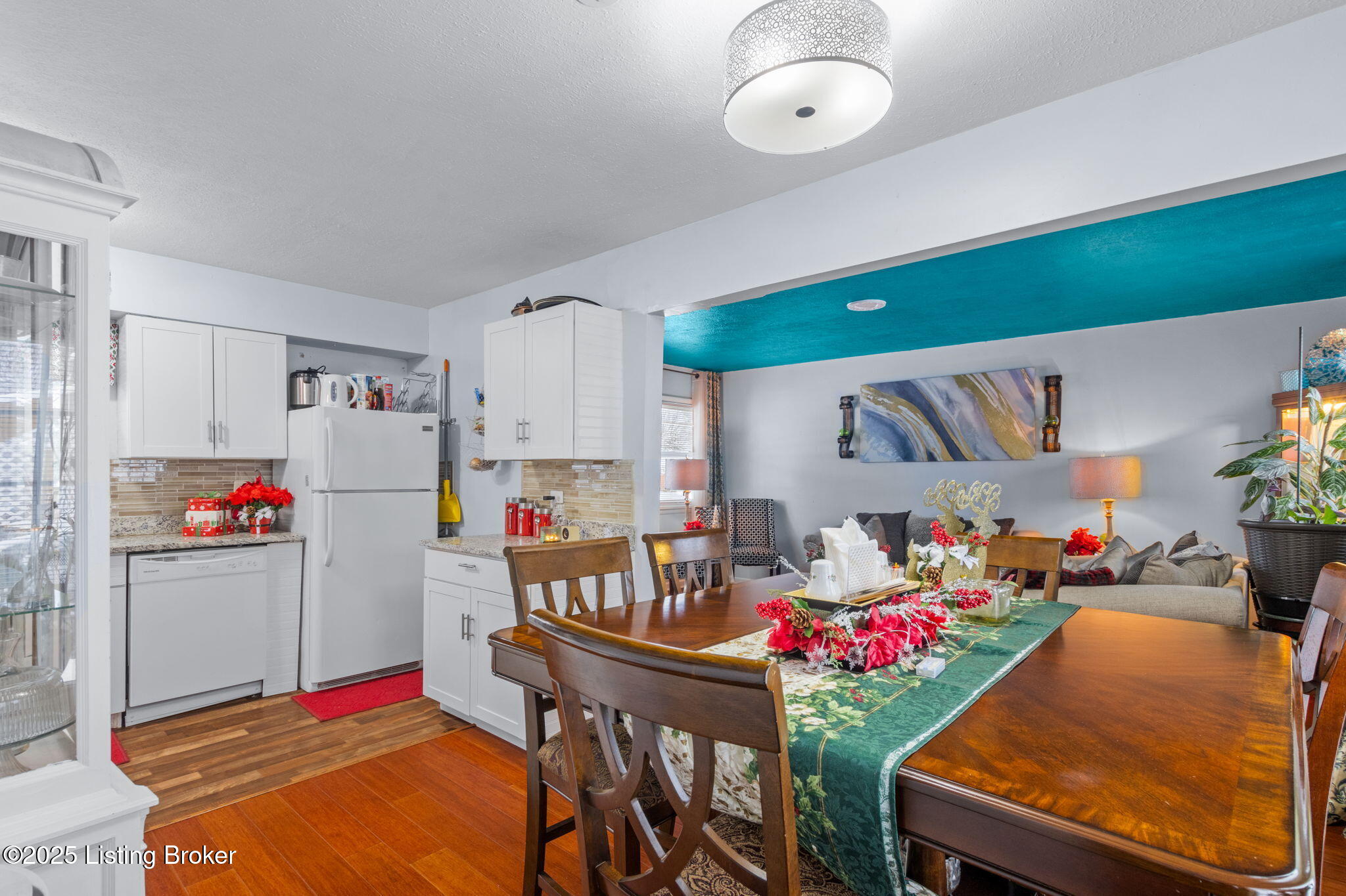 5314 Adkins Road Louisville, KY 40219 - Photo 13 of 43 kitche ling room adkins
