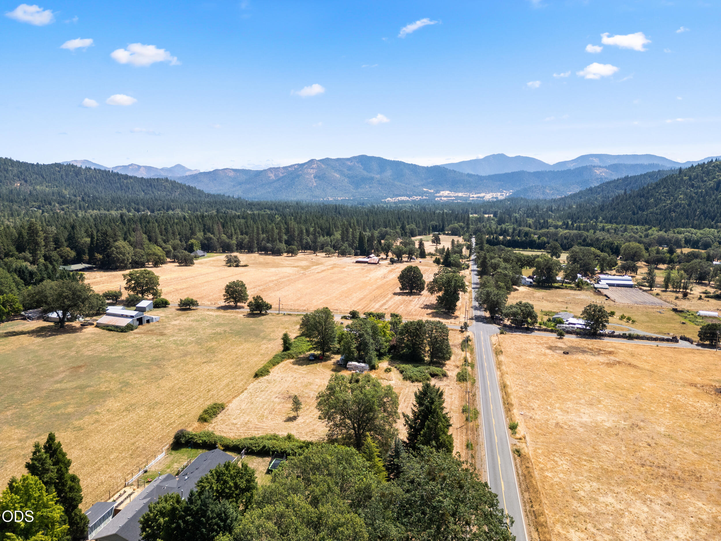 2670 Kincaid Road Williams, OR 97544 - Photo 7 of 17
