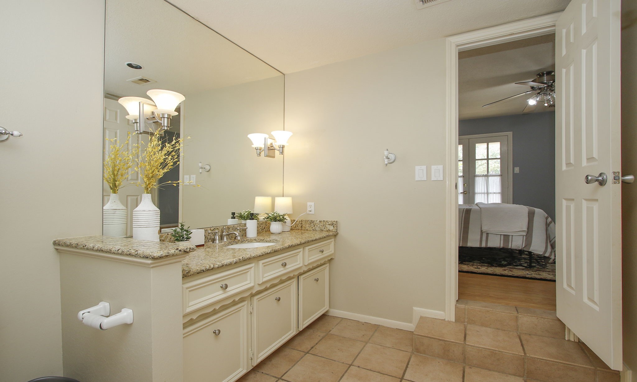 16114 Kempton Park Drive Spring, TX 77379 - Photo 31 of 46 SECOND FLOOR BATHROOM - This bathroom has a granite vanity and is connected to both the hall and bedroom.