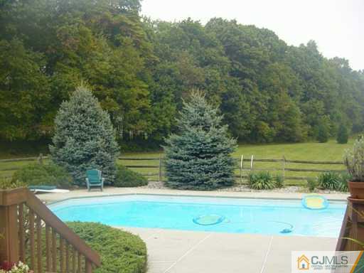 200 Friendship Road Monmouth Junction, NJ 08852 - Photo 7 of 8