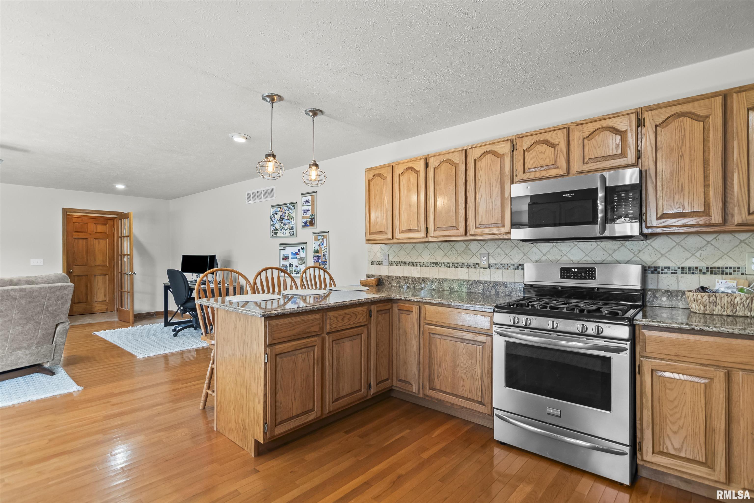 6105 Farrier Place Springfield, IL 62712 - Photo 4 of 38