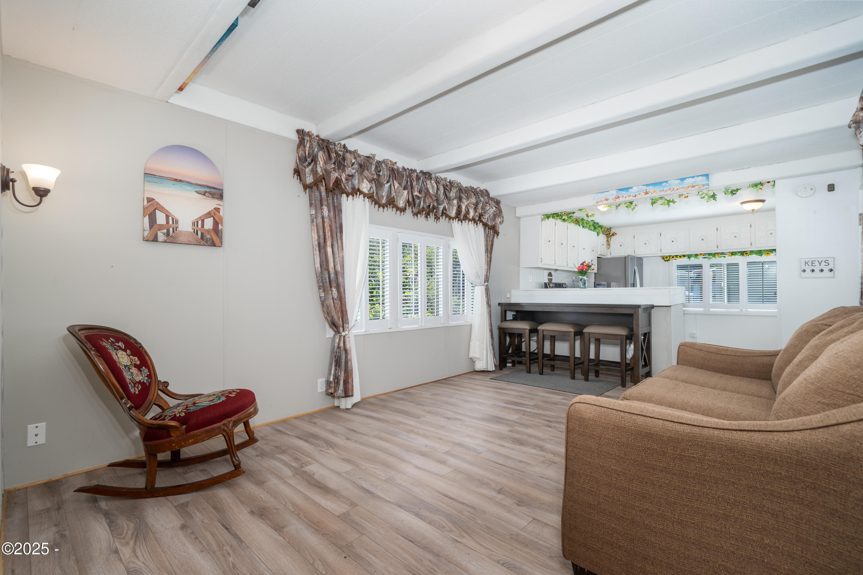4875 Highway 101, Unit 92 Depoe Bay, OR 97341 - Photo 7 of 26 Living Area