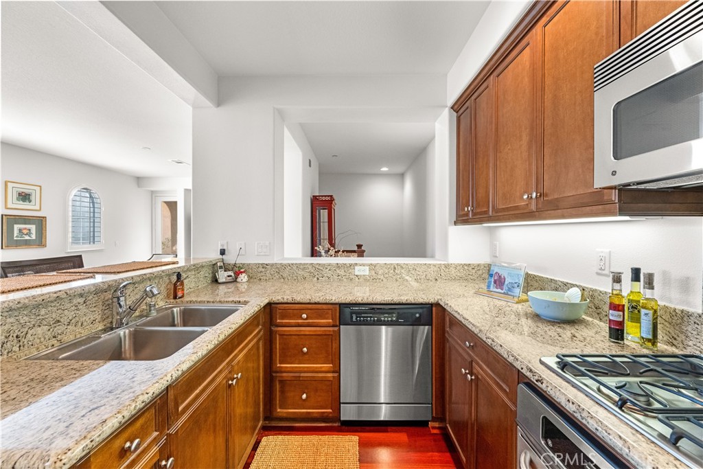 14 Via Almeria San Clemente, CA 92673 - Photo 13 of 47