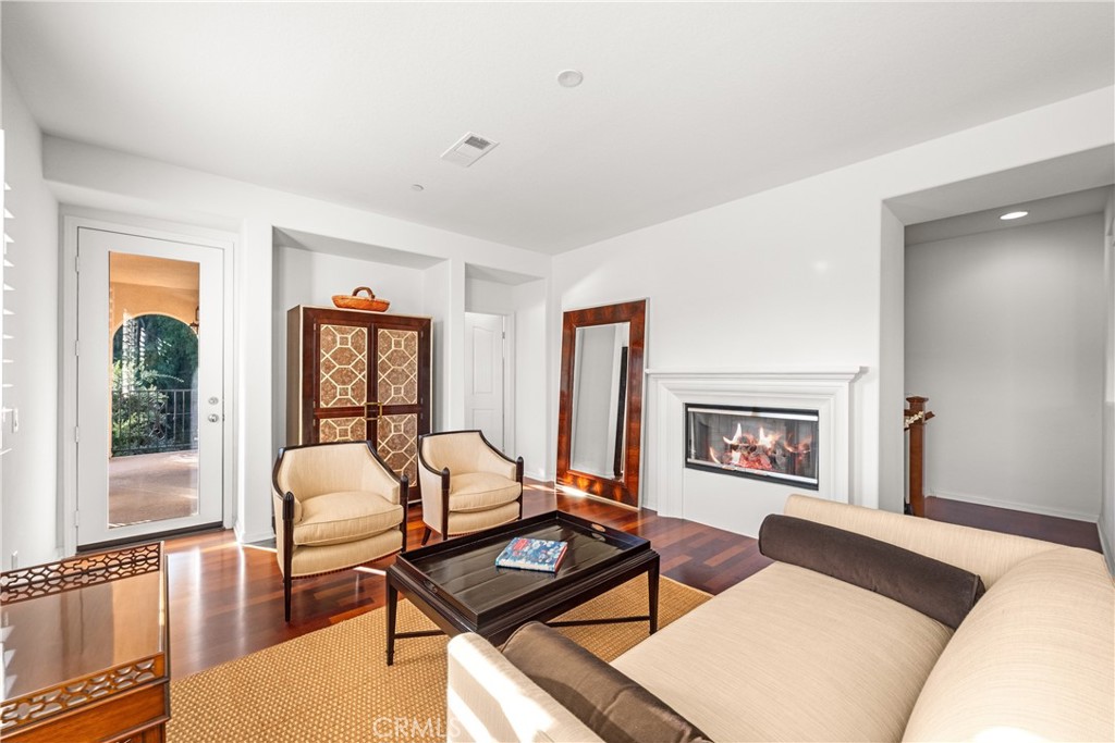 14 Via Almeria San Clemente, CA 92673 - Photo 3 of 47