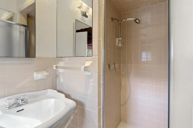 $225,900 | 605 West Campbell Street, Linden, TX 75563