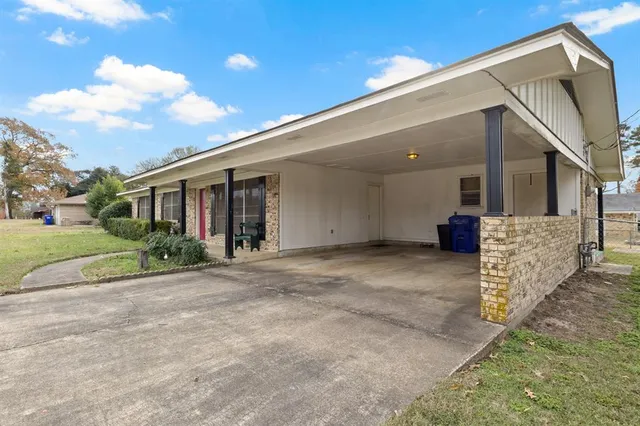 $225,900 | 605 West Campbell Street, Linden, TX 75563