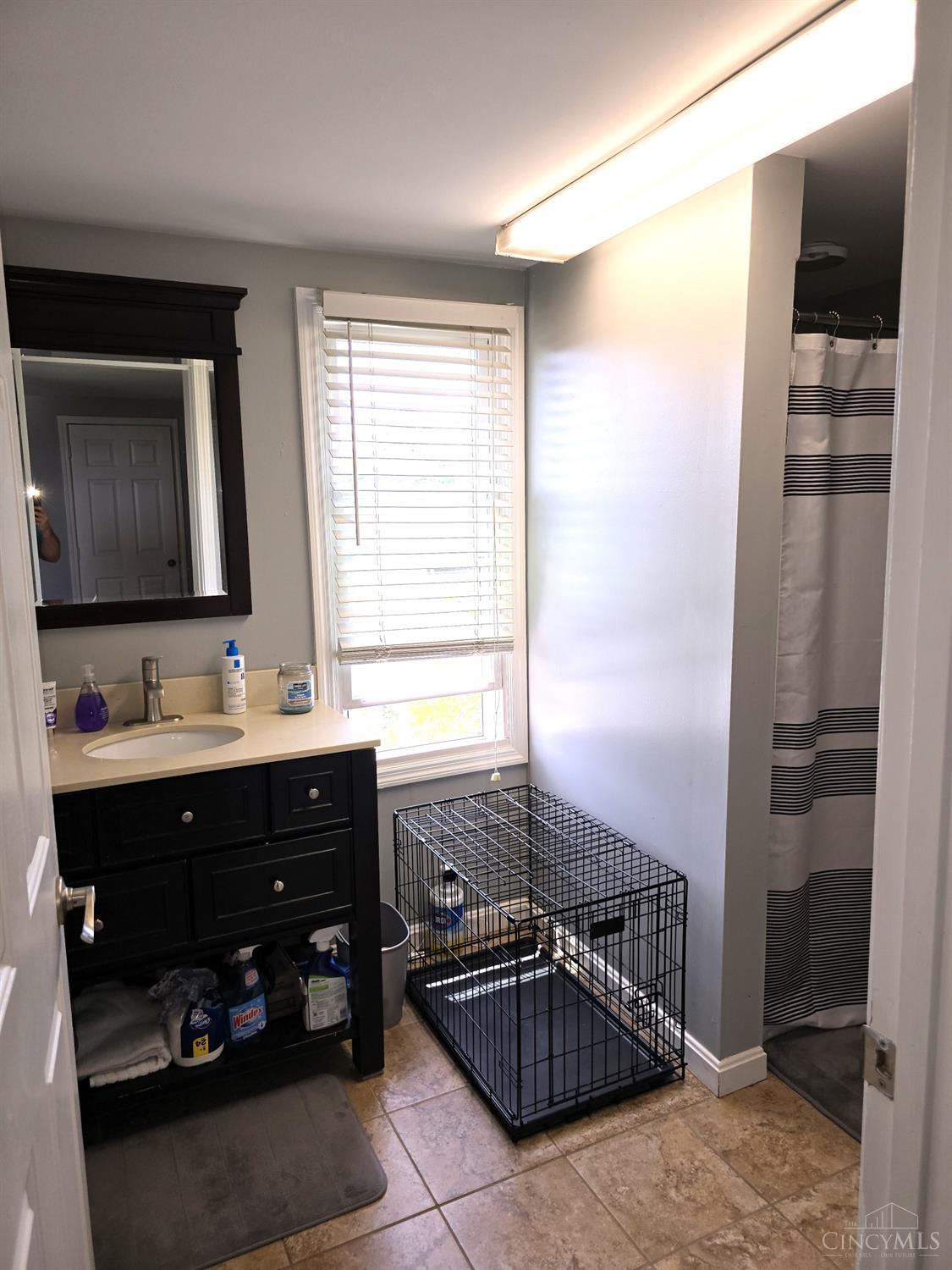 1017 St Gregory Street, Unit 2 Cincinnati, OH 45202 - Photo 11 of 20