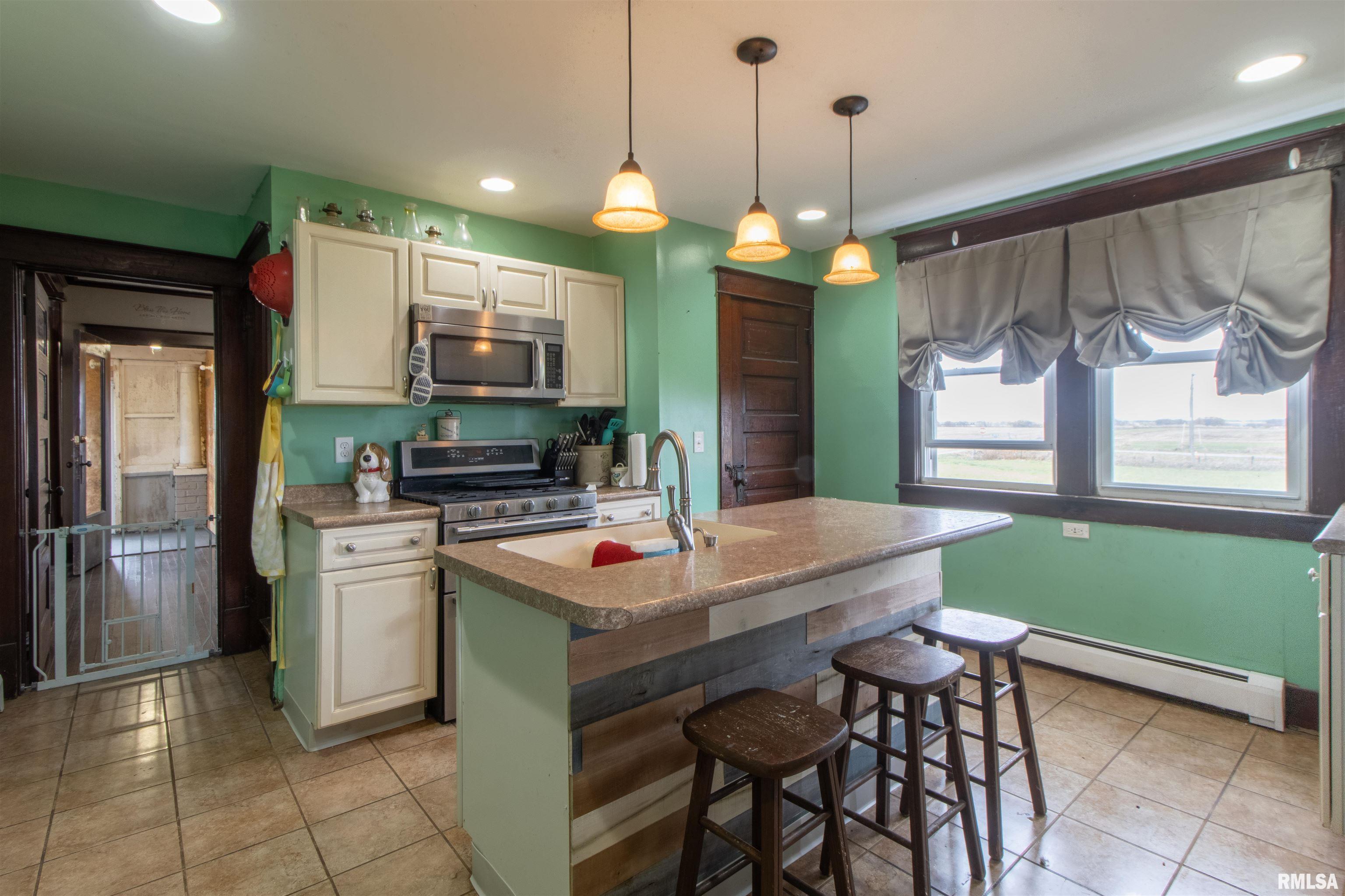 691 Rte 1 Abingdon, IL 61410 - Photo 5 of 16 Gallery Image 5