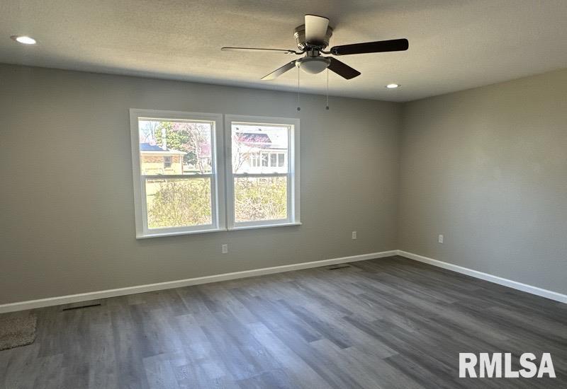 414 Charlotte Road Marion, IL 62959 - Photo 12 of 17 Gallery Image 12