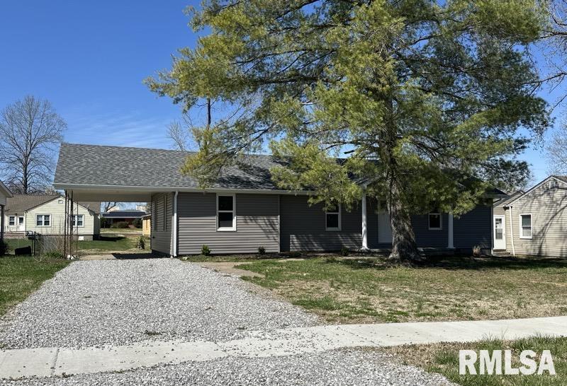 414 Charlotte Road Marion, IL 62959 - Photo 2 of 17 Gallery Image 2
