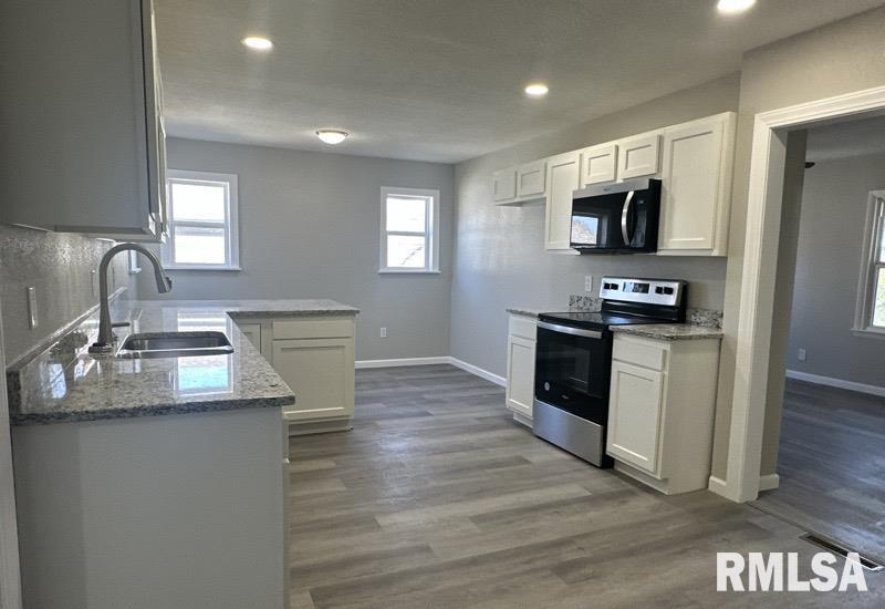 414 Charlotte Road Marion, IL 62959 - Photo 9 of 17 Gallery Image 9