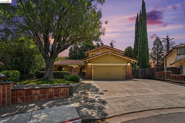 front view of house with a yard