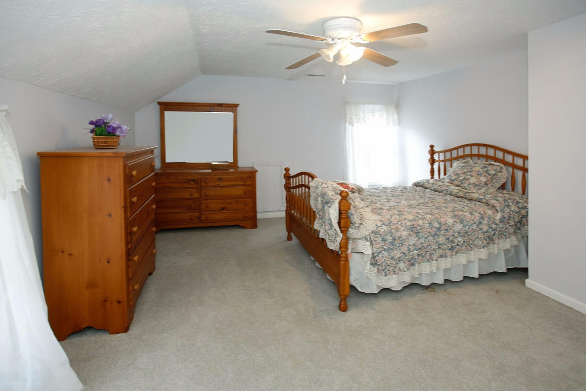 543 Lincoln Road Otsego, MI 49078 - Photo 11 of 24 15012895_10
