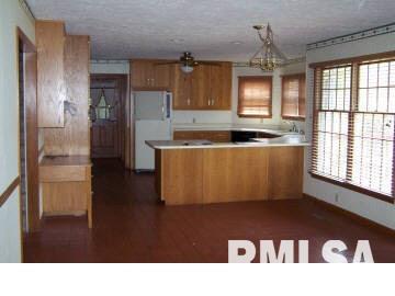 5677 Stotlar Road Carterville, IL 62918 - Photo 3 of 5 Gallery Image 3