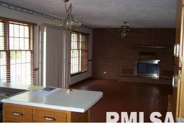 5677 Stotlar Road Carterville, IL 62918 - Photo 4 of 5 Gallery Image 4
