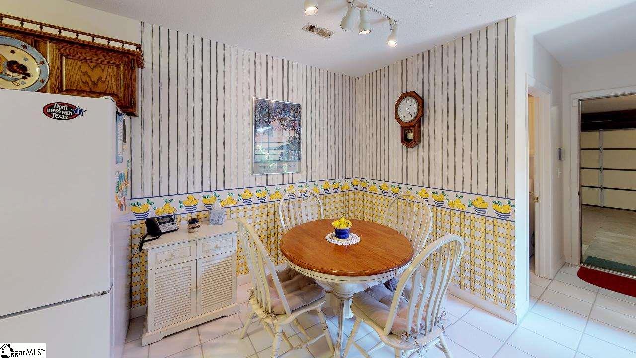 175 Tanger Circle Greer, SC 29650 - Photo 6 of 12 Gallery Image 6