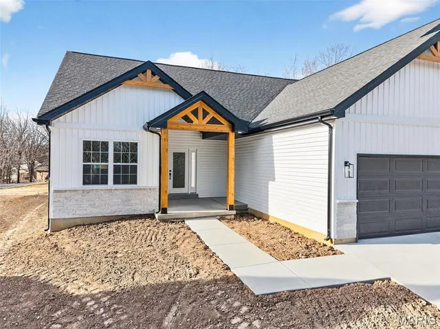 $485,000 | 10643 Village Drive West, Foristell, MO 63348