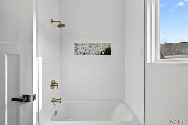 $485,000 | 10643 Village Drive West, Foristell, MO 63348