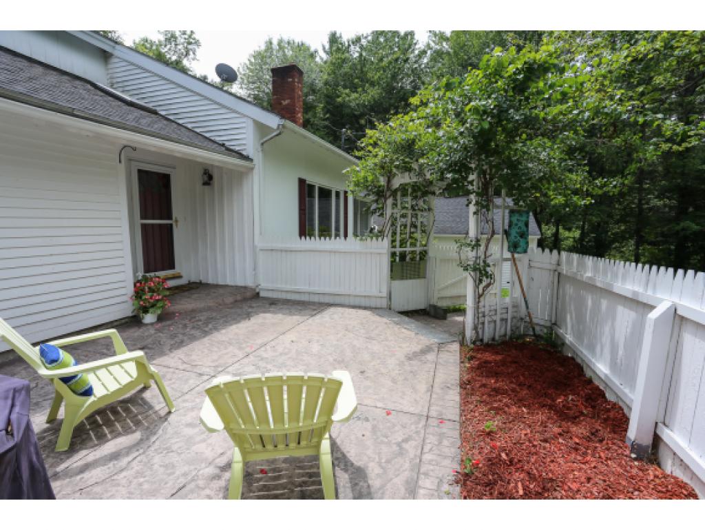 94 Beals Road Bedford, NH 03110 - Photo 14 of 36