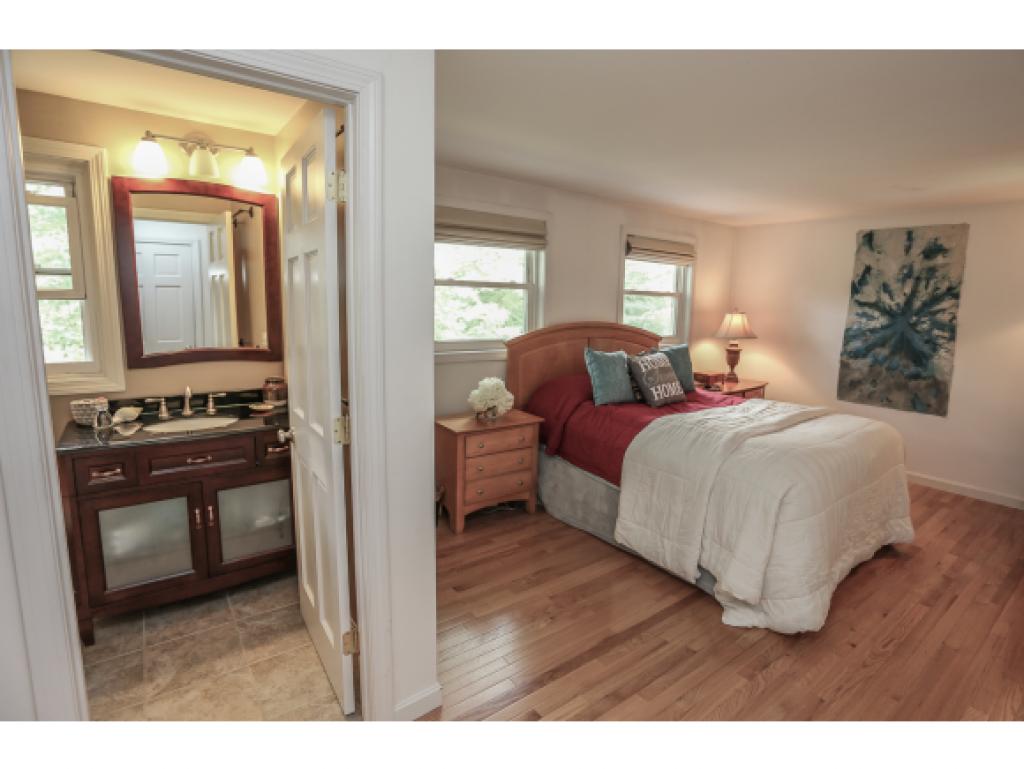 94 Beals Road Bedford, NH 03110 - Photo 22 of 36