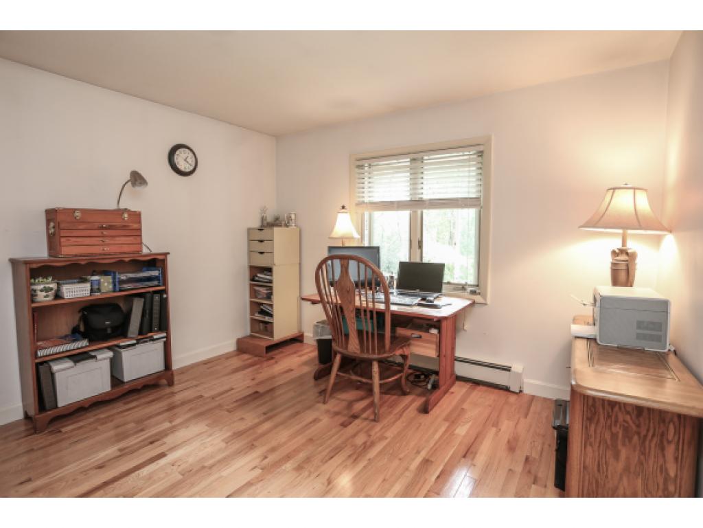 94 Beals Road Bedford, NH 03110 - Photo 23 of 36