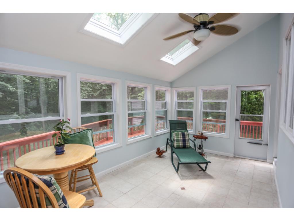 94 Beals Road Bedford, NH 03110 - Photo 4 of 36