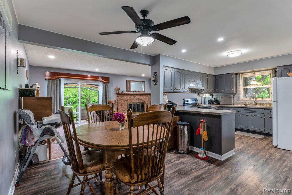 3124 West Hill Road Flint, MI 48507 - Photo 13 of 35