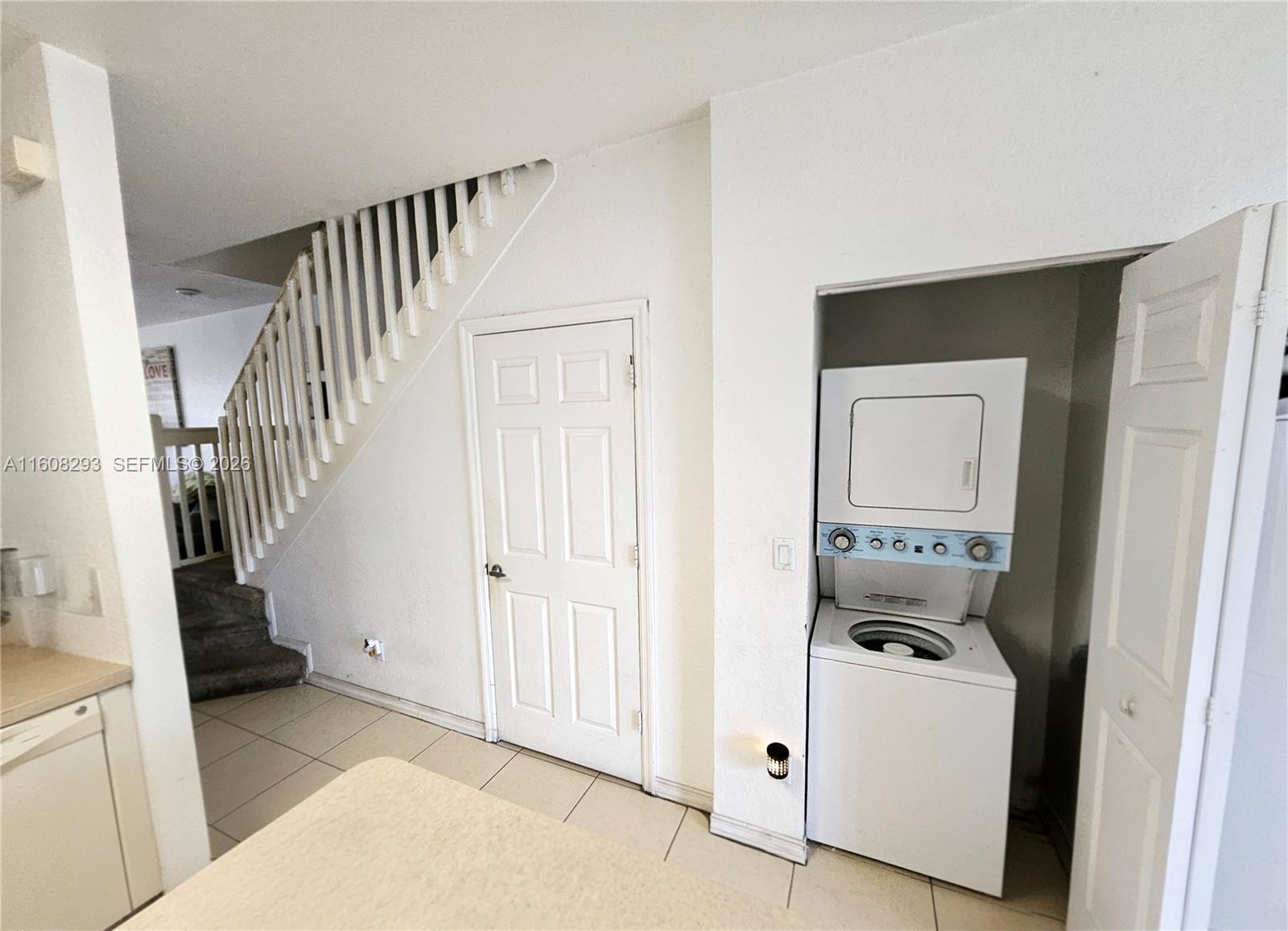 3556 Oleander Terrace, Unit 3556 Riviera Beach, FL 33404 - Photo 7 of 36