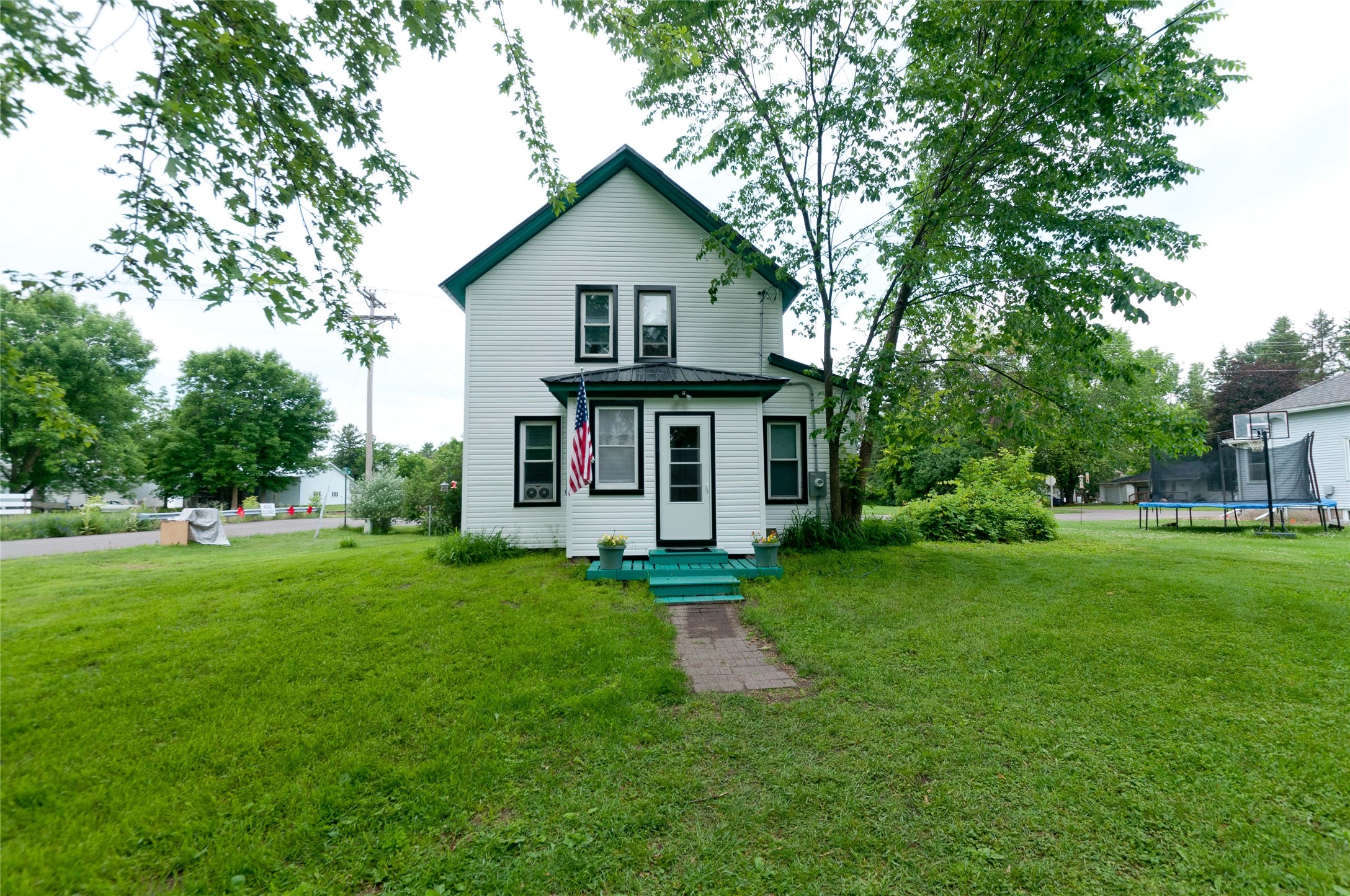 301 10th Street Cameron, WI 54822 - Photo 8 of 34 Gallery Image 8