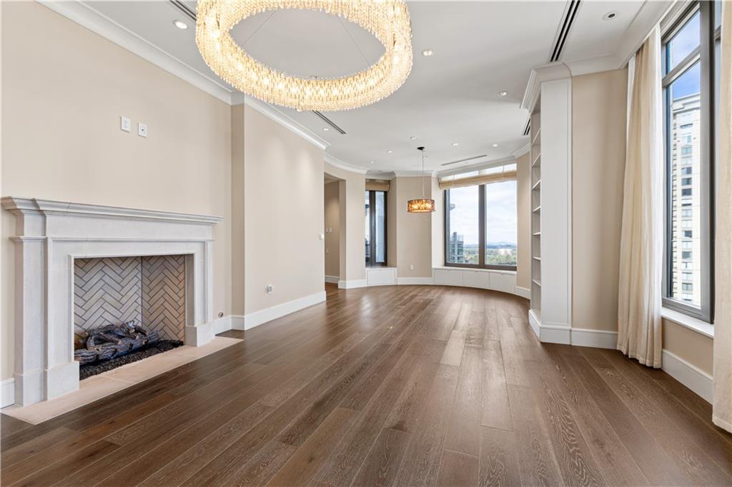 3376 Peachtree Road Northeast, Unit 35A Atlanta, GA 30326 - Photo 3 of 26 Gallery Image 3
