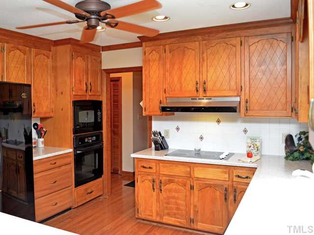 8704 Trailing Cedar Drive Raleigh, NC 27613 - Photo 8 of 25 Kitchen