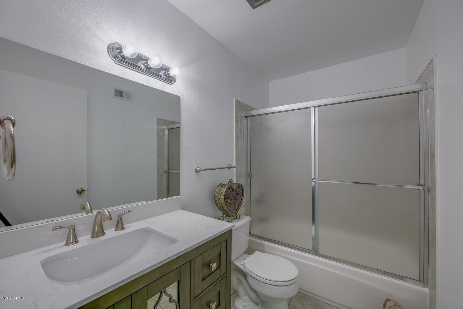 3326 Elmore Street Simi Valley, CA 93063 - Photo 13 of 31 3326Elmore-13