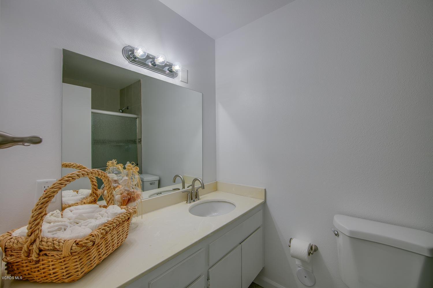 3326 Elmore Street Simi Valley, CA 93063 - Photo 22 of 31 3326Elmore-22