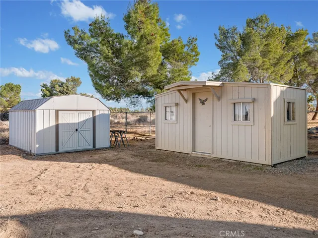 $565,000 | 3996 Yucca Terrace Drive, Phelan, CA 92371