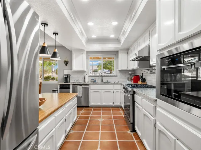 $565,000 | 3996 Yucca Terrace Drive, Phelan, CA 92371