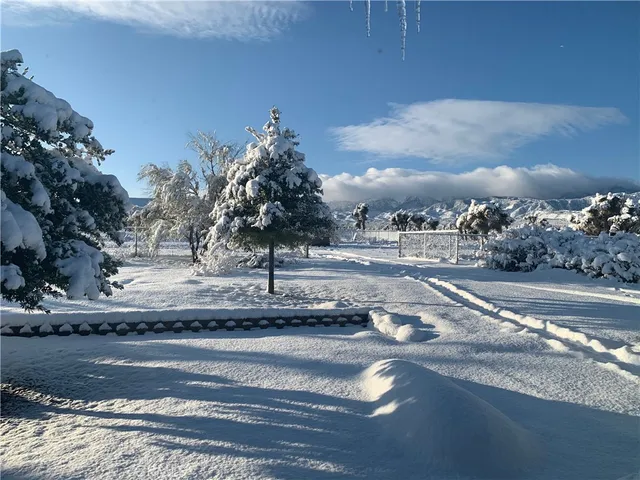 $565,000 | 3996 Yucca Terrace Drive, Phelan, CA 92371