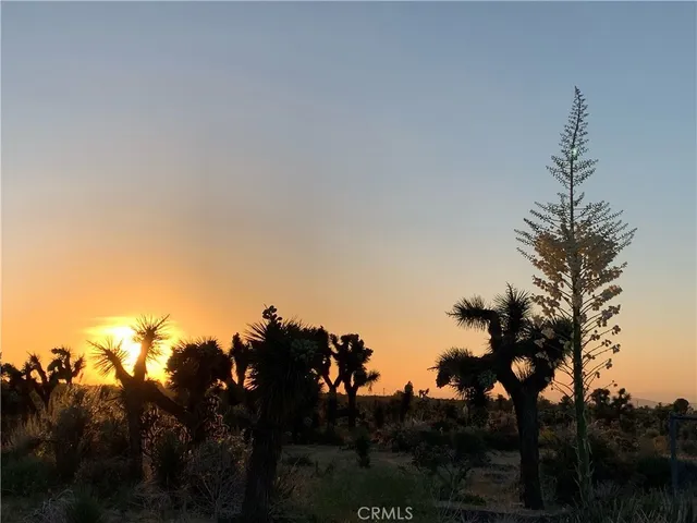 $565,000 | 3996 Yucca Terrace Drive, Phelan, CA 92371