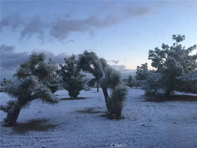 $565,000 | 3996 Yucca Terrace Drive, Phelan, CA 92371