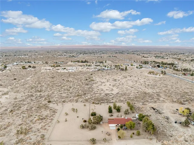 $565,000 | 3996 Yucca Terrace Drive, Phelan, CA 92371