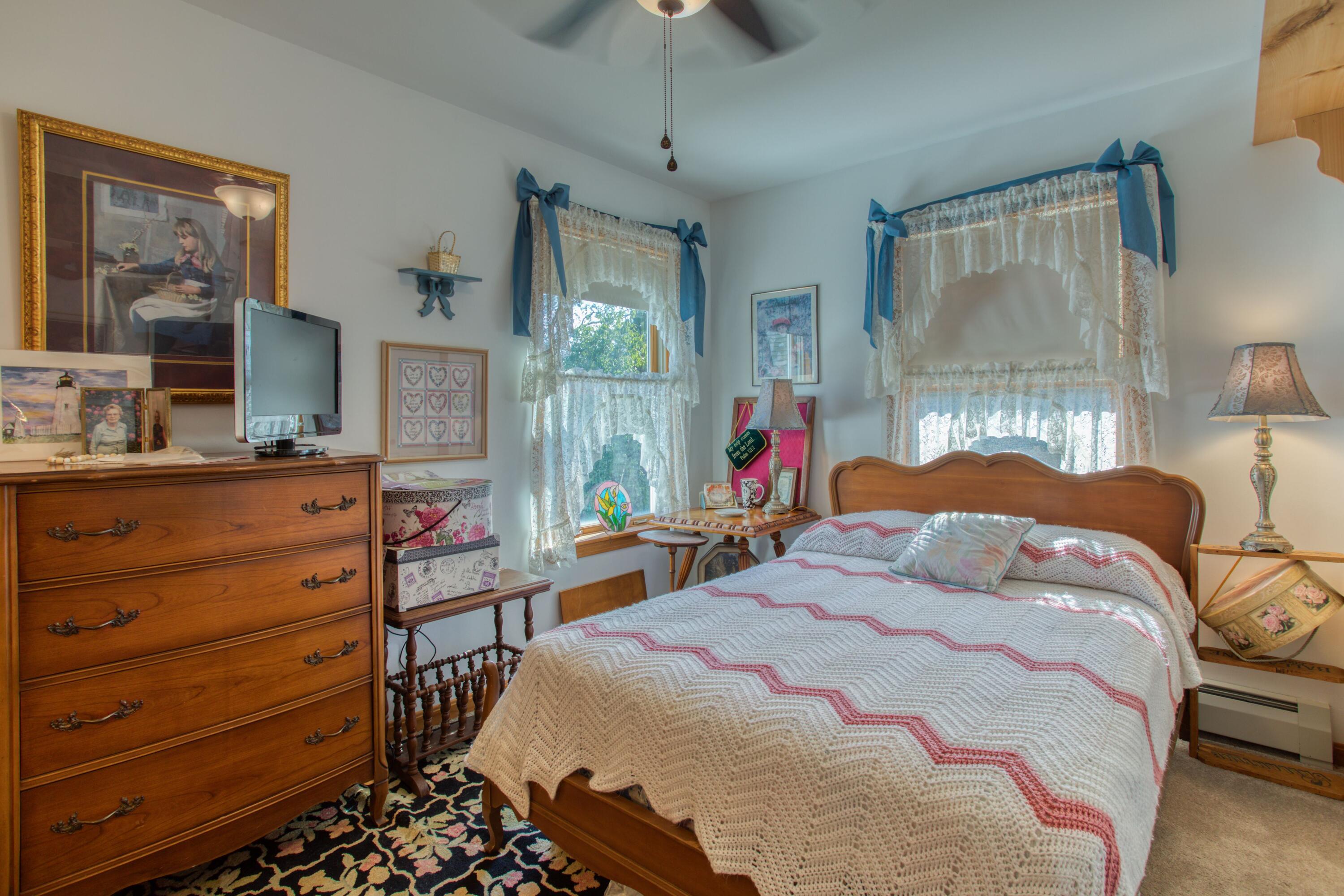 17 Spyglass Hl Road Boothbay, ME 04544 - Photo 28 of 55 Bedroom 2