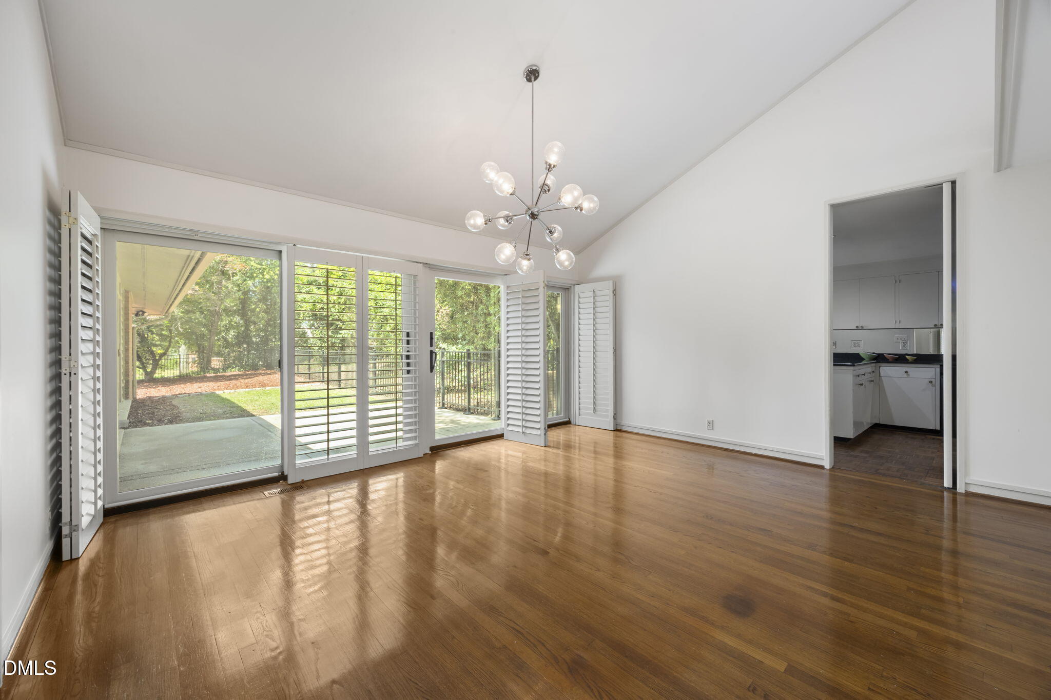 501 Valley Road Fayetteville, NC 28305 - Photo 15 of 72 25-web-or-mls-484A9669