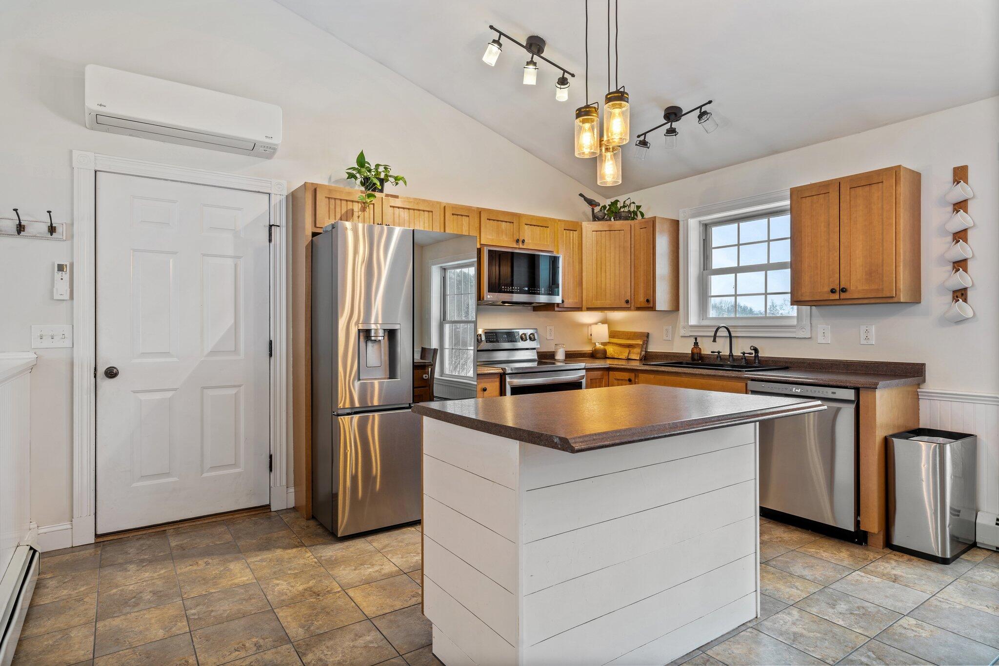 667 Newburgh Road Hermon, ME 04401 - Photo 18 of 52 14-web-or-mls-DSC00508