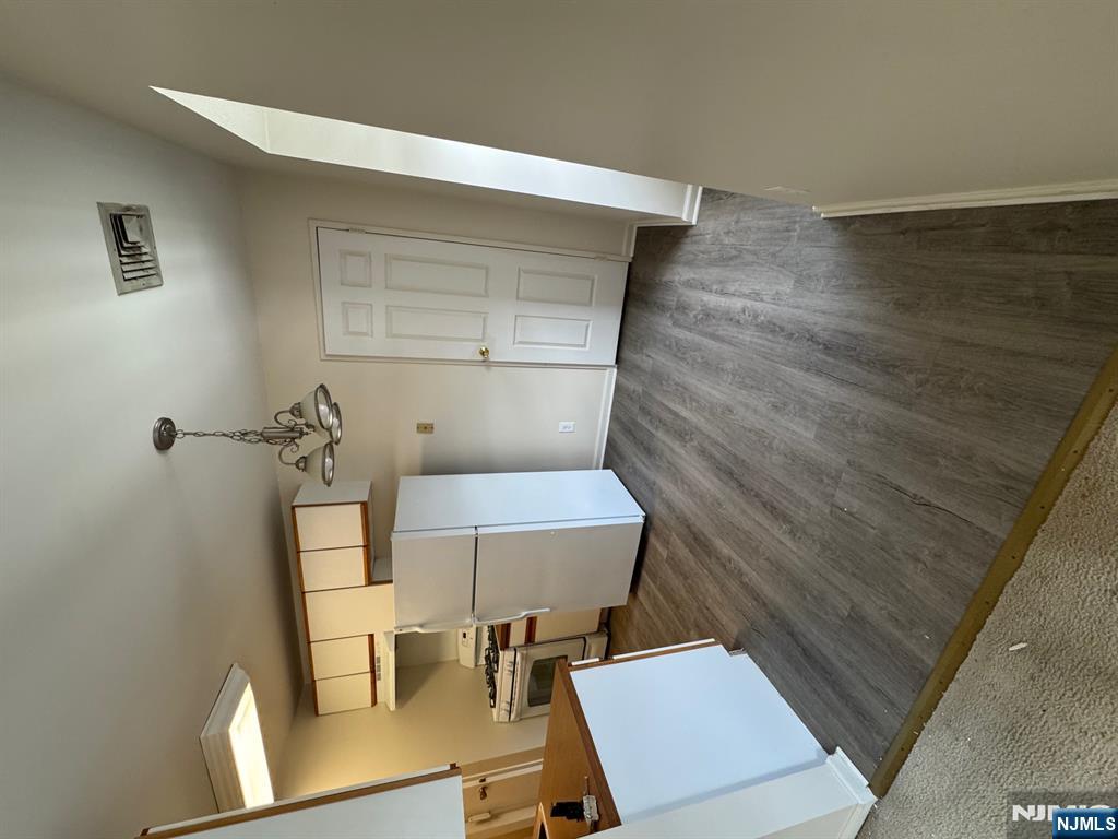 225 Sutton Place Norwood, NJ 07648 - Photo 2 of 8