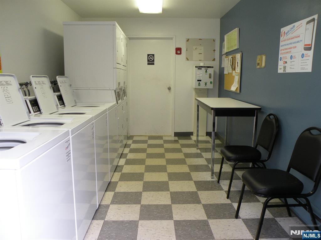 225 Sutton Place Norwood, NJ 07648 - Photo 7 of 8