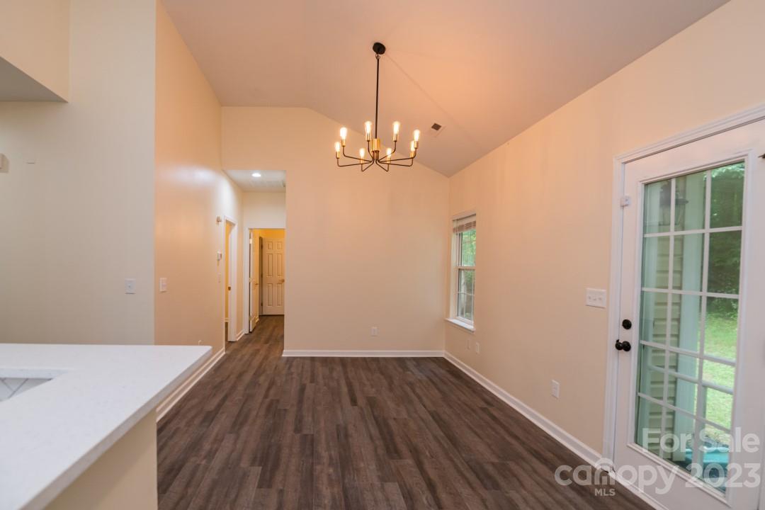 8208 Pozzi Road Charlotte, NC 28216 - Photo 11 of 25 Gallery Image 11