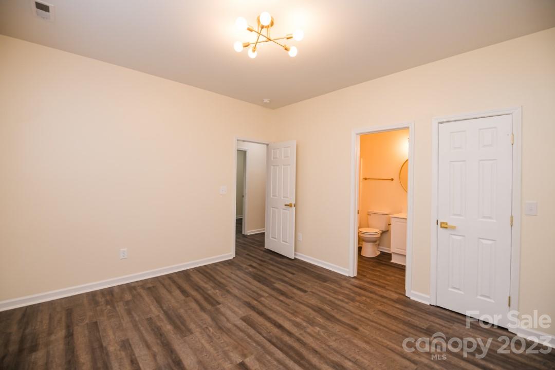 8208 Pozzi Road Charlotte, NC 28216 - Photo 17 of 25 Gallery Image 17