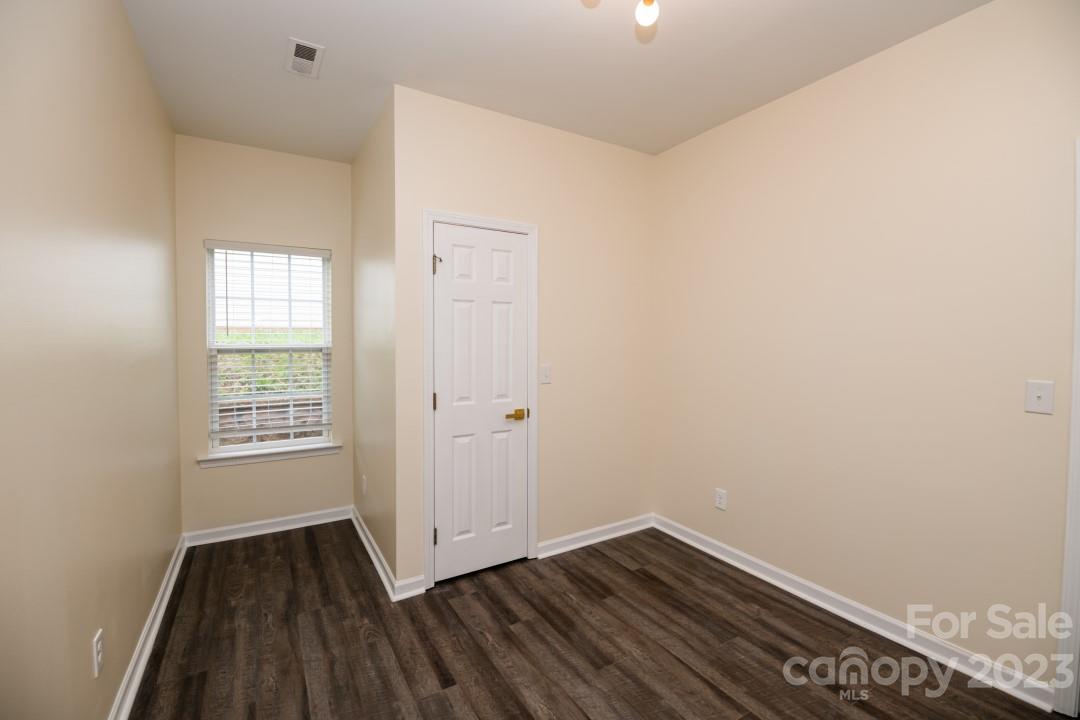8208 Pozzi Road Charlotte, NC 28216 - Photo 22 of 25 Gallery Image 22