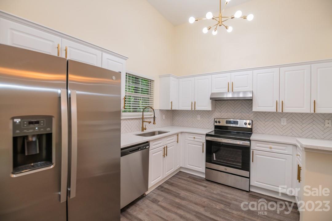 8208 Pozzi Road Charlotte, NC 28216 - Photo 5 of 25 Gallery Image 5