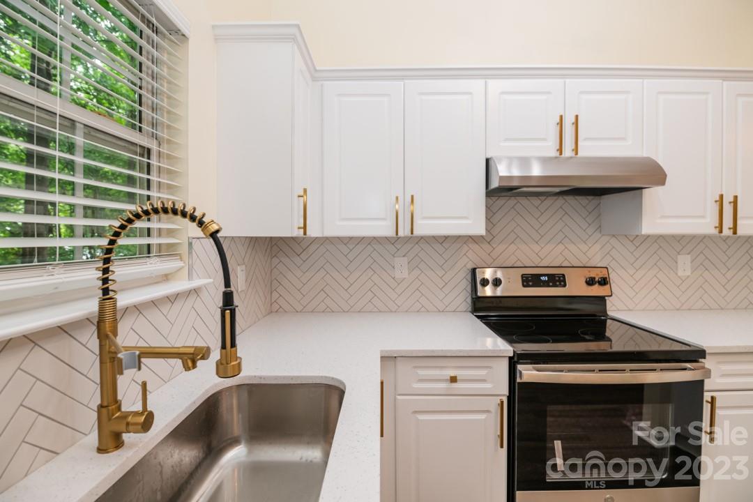 8208 Pozzi Road Charlotte, NC 28216 - Photo 6 of 25 Gallery Image 6